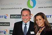 Karsten Leureuth, BT Germany und Moderatorin Karen Webb (Foto: MartiN Schmitz)
